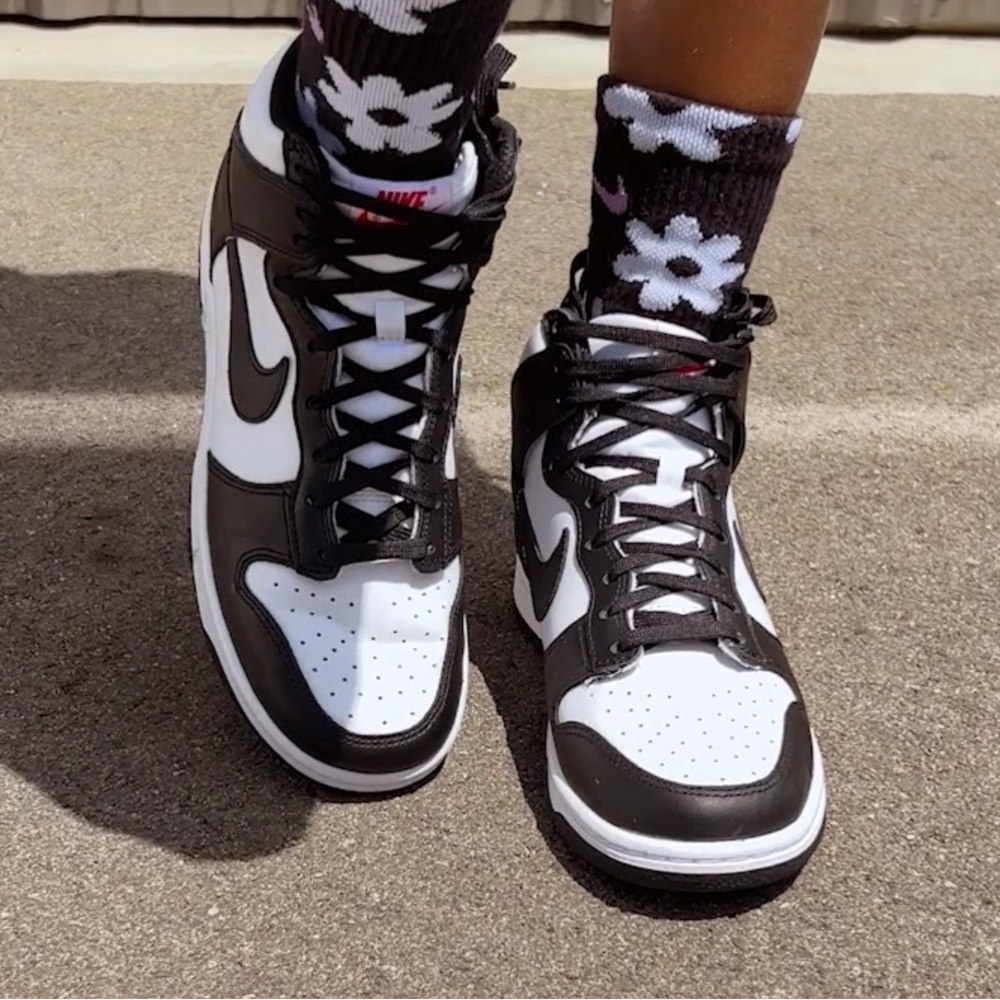 Nike Dunk High Sneakers White Black Size 8.5 - Picture 2 of 15